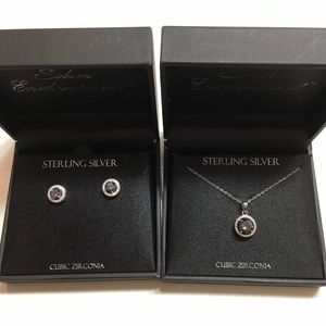 Beautiful earrings/necklace